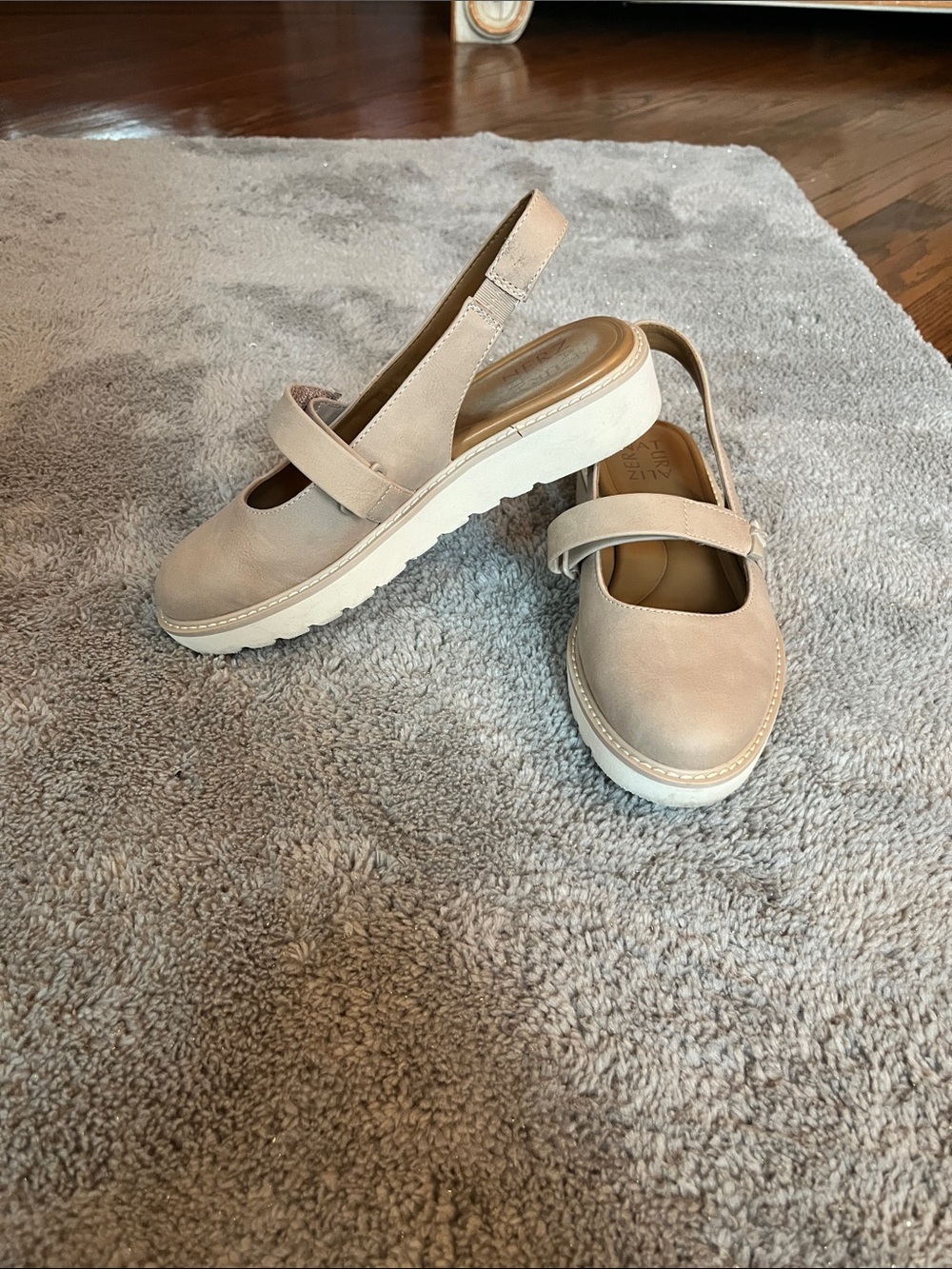 Naturalizer Women's Beige Mary Jane Slingback Flats